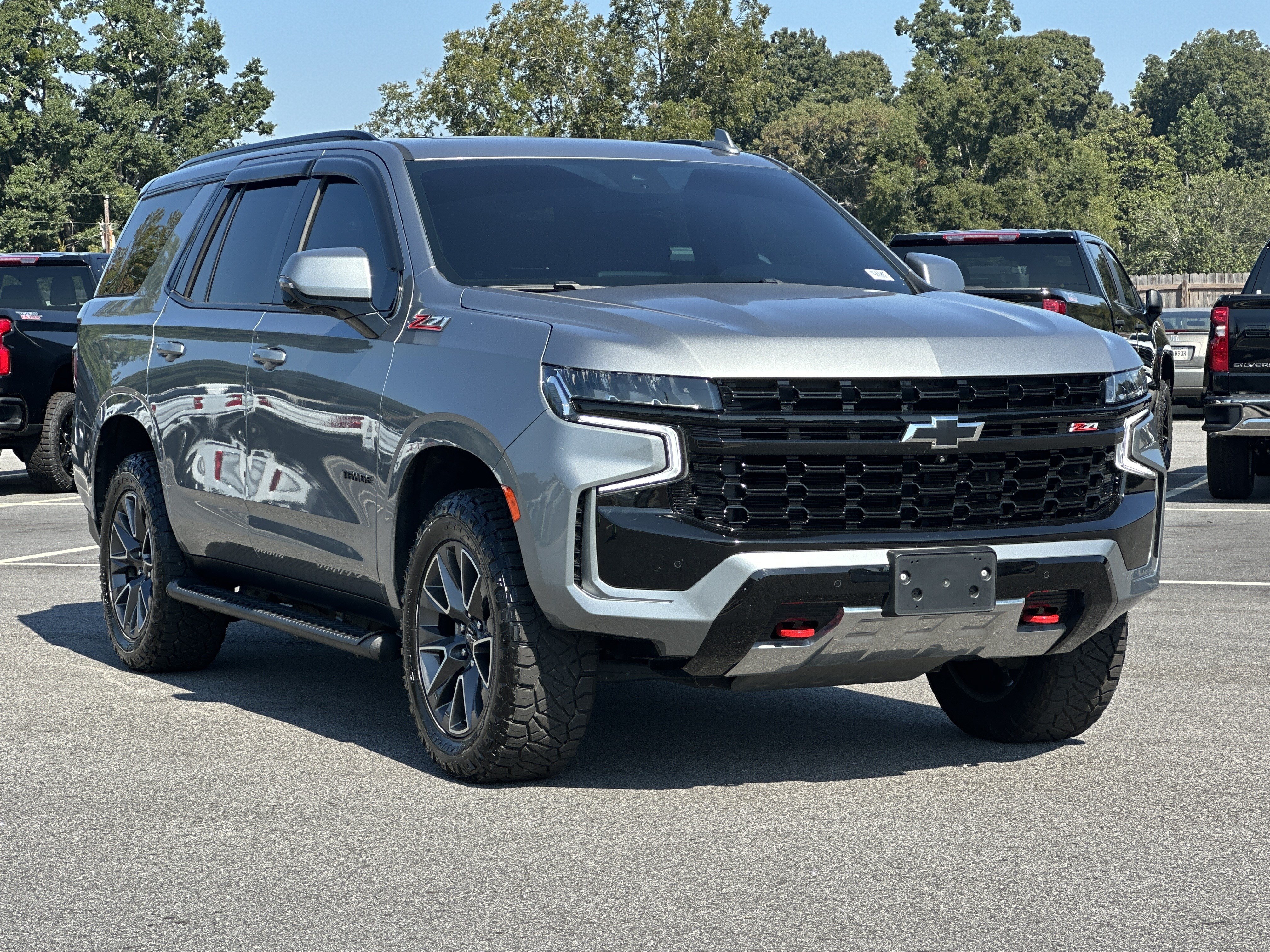 Certified 2023 Chevrolet Tahoe Z71 w/ Luxury Package AWD/4WD image 3