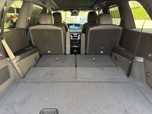 New 2026 Mercedes-Benz GLS 450 4MATIC image 36