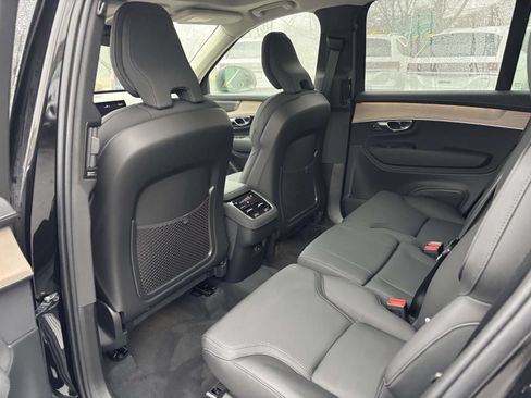 Used 2026 Volvo XC90 B6 Plus w/ Protection Package Premier AWD/4WD image 27