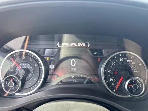 New 2026 RAM 1500 Express AWD/4WD image 10