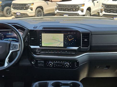 Used 2025 Chevrolet Silverado 1500 RST AWD/4WD image 14