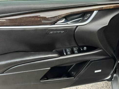 Used 2013 Cadillac XTS Luxury w/ Driver Awareness Package FWD image 11
