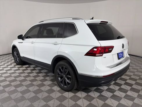 Used 2022 Volkswagen Tiguan SE AWD/4WD image 5