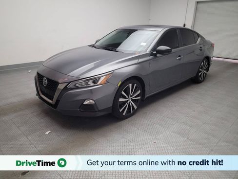 Used 2019 Nissan Altima 2.5 SR w/ SR Premium Package FWD image 1