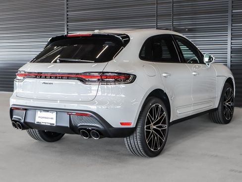New 2026 Porsche Macan AWD/4WD image 10