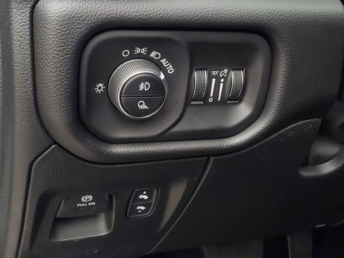 New 2026 RAM 1500 4x4 Crew Cab image 12