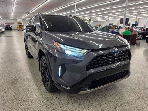 Used 2024 Toyota RAV4 XSE w/ Weather Package AWD/4WD image 4