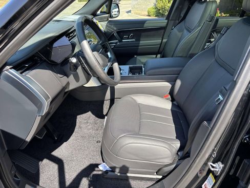 New 2025 Land Rover Range Rover SE AWD/4WD image 10