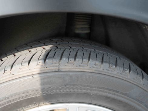 Used 2024 Honda CR-V EX-L image 31