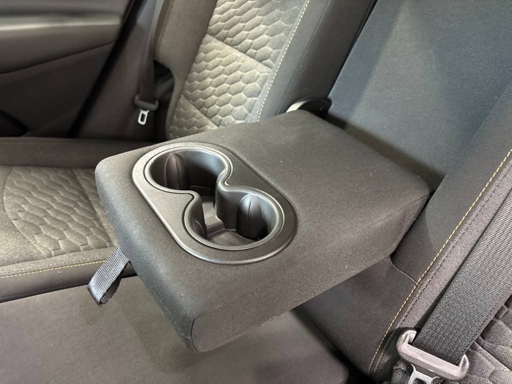Used 2018 Chevrolet Equinox LT AWD/4WD image 32