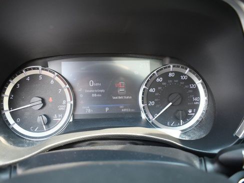 Used 2023 Toyota Highlander XLE AWD/4WD image 33
