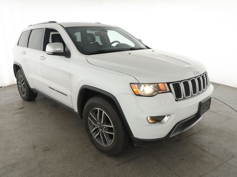 Used 2020 Jeep Grand Cherokee Limited w/ Luxury Group II image 15