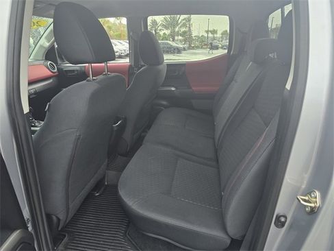 Used 2020 Toyota Tacoma SR5 image 5