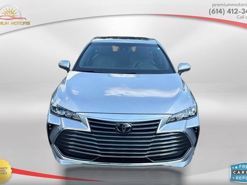 Used 2019 Toyota Avalon XLE w/ Moonroof Package FWD image 8
