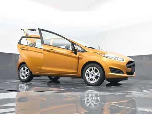 Used 2016 Ford Fiesta SE FWD image 30