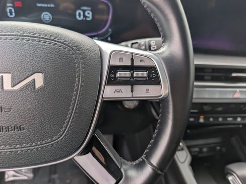 Certified 2025 Kia Telluride S image 26