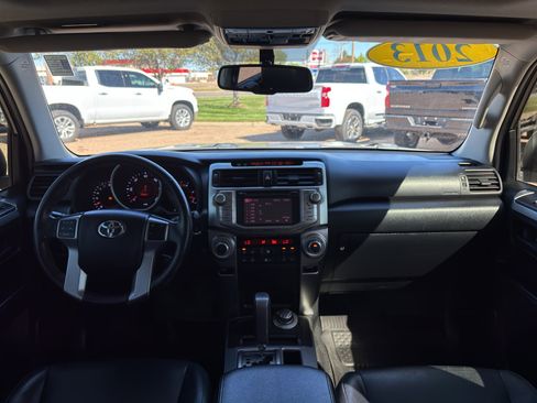 Used 2013 Toyota 4Runner Limited w/ Convenience Pkg AWD/4WD image 8