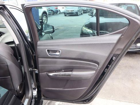 Used 2018 Acura TLX FWD image 20
