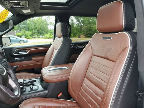 Used 2022 GMC Sierra 1500 Denali Ultimate AWD/4WD image 17