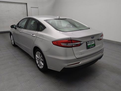 Used 2019 Ford Fusion SE image 5