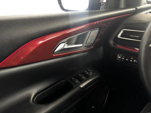 Used 2024 Chevrolet Traverse RS w/ LPO, Floor Liner Package AWD/4WD image 29