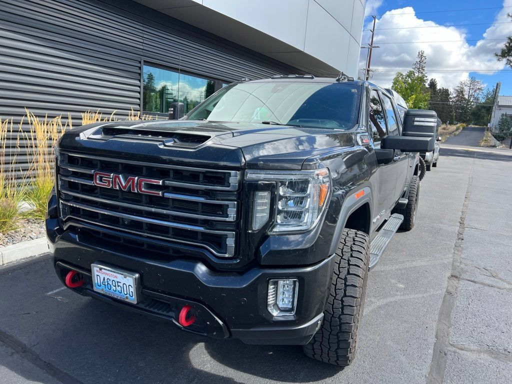 Used 2020 GMC Sierra 2500 AT4 w/ Technology Package AWD/4WD image 1