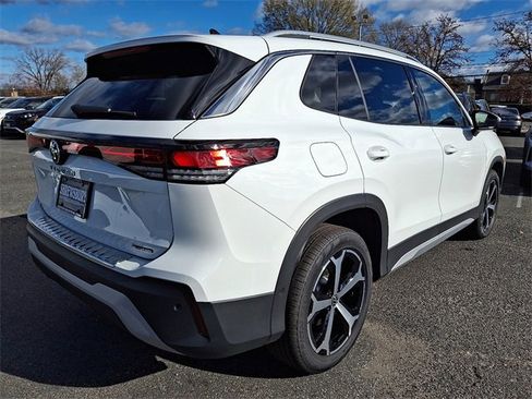 New 2026 Volkswagen Tiguan SE image 4