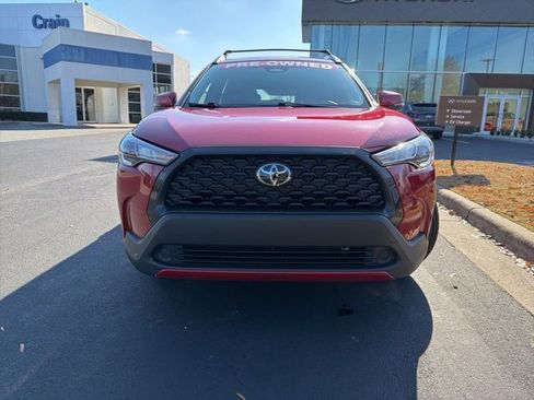 Used 2023 Toyota Corolla Cross LE image 2