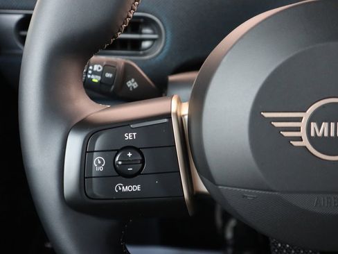 Certified 2025 MINI Cooper S image 11