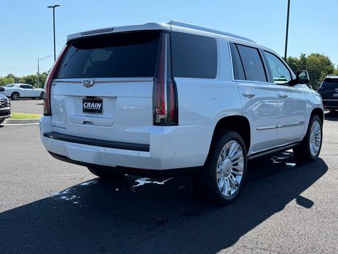 Used 2019 Cadillac Escalade Platinum AWD/4WD image 5