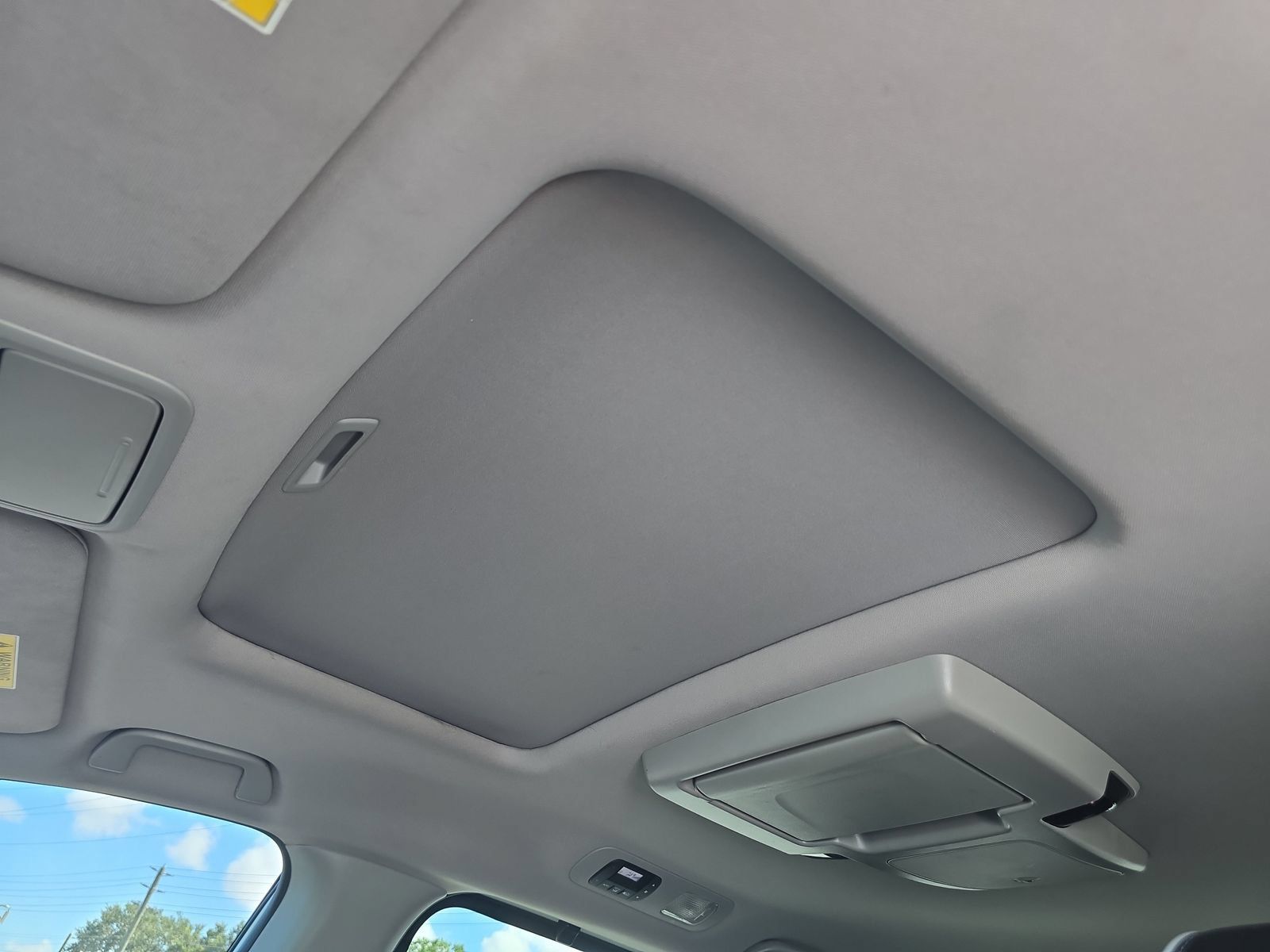 Used 2024 Honda Odyssey Elite image 18