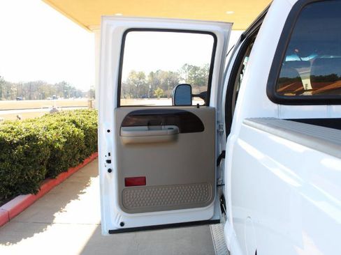 Used 2007 Ford F250 King Ranch image 29