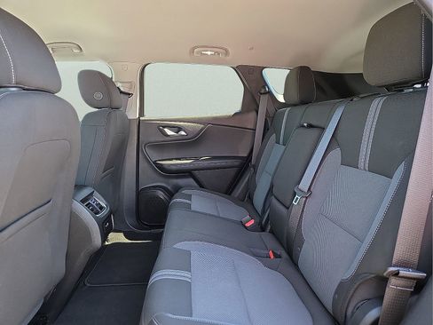 Used 2025 Chevrolet Blazer LT AWD/4WD image 10