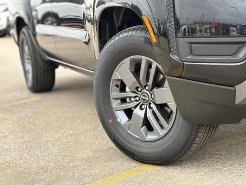 New 2026 Nissan Frontier SV image 4