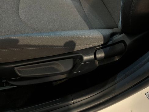 Used 2025 Kia K4 LXS image 22