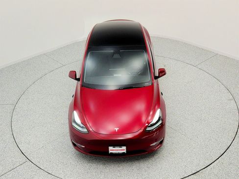 Used 2024 Tesla Model Y Long Range AWD/4WD image 22