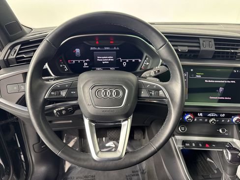 Used 2022 Audi Q3 2.0T Premium Plus w/ Premium Plus Package AWD/4WD image 12