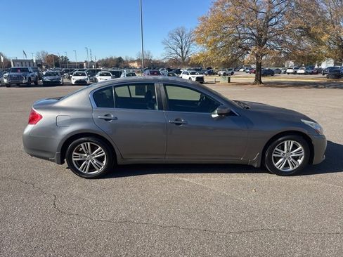 Used 2013 INFINITI G37 Journey image 6