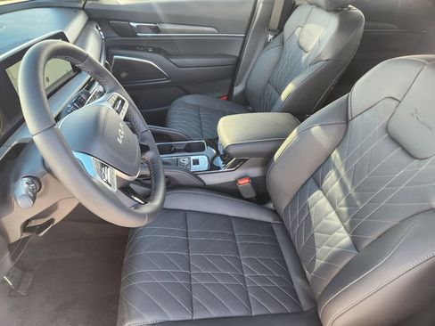 New 2025 Kia Telluride SX Prestige X-Line AWD/4WD image 8
