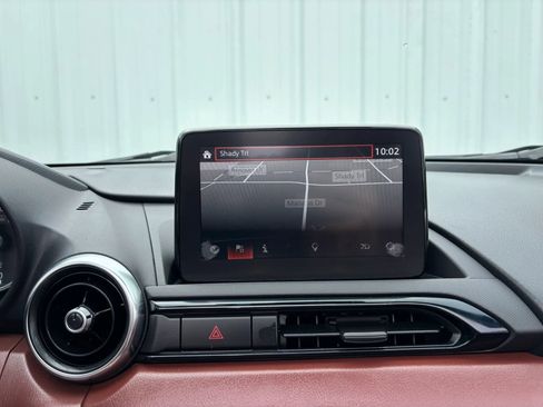 Used 2019 MAZDA MX-5 Miata Grand Touring RWD image 31