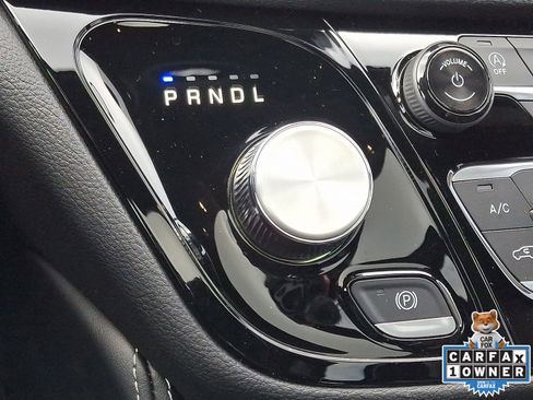 New 2026 Chrysler Pacifica Limited w/ S Appearance Package image 9