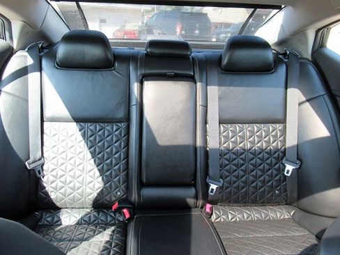 Used 2016 Nissan Maxima Platinum w/ Interior Lighting Package image 14