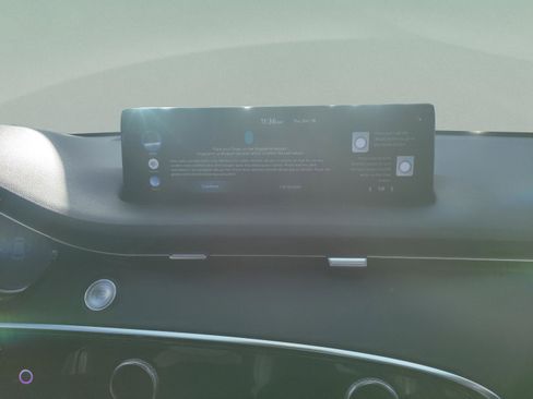 Used 2022 Genesis GV70 2.5T w/ Select Package image 26