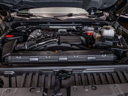 Used 2025 GMC Sierra 2500 AT4 w/ AT4 Premium Plus Package image 31