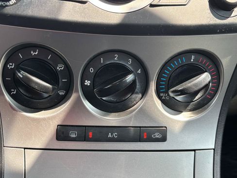 Used 2011 MAZDA MAZDA3 s Sport FWD image 14