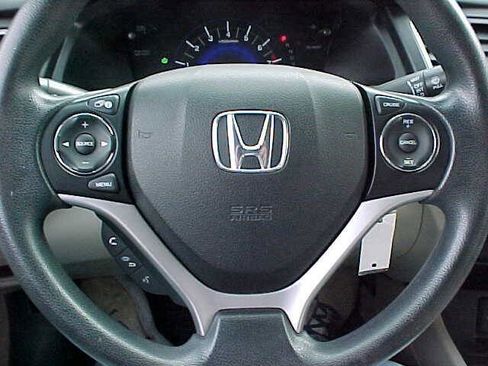 Used 2015 Honda Civic LX image 27
