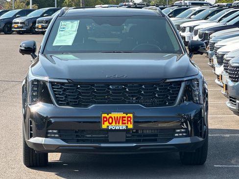 Certified 2026 Kia Sorento SX Prestige AWD/4WD image 9