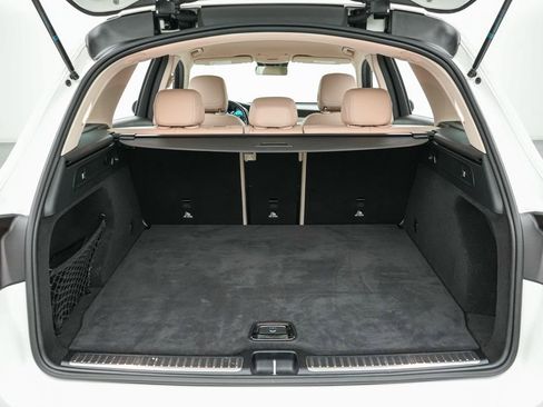 Used 2022 Mercedes-Benz GLC 300 4MATIC image 23