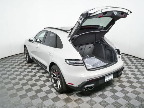 New 2026 Porsche Macan GTS AWD/4WD image 34