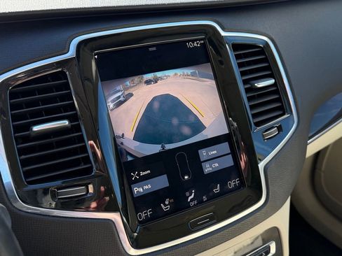 Used 2018 Volvo XC90 T5 Momentum w/ Momentum Plus Package image 22